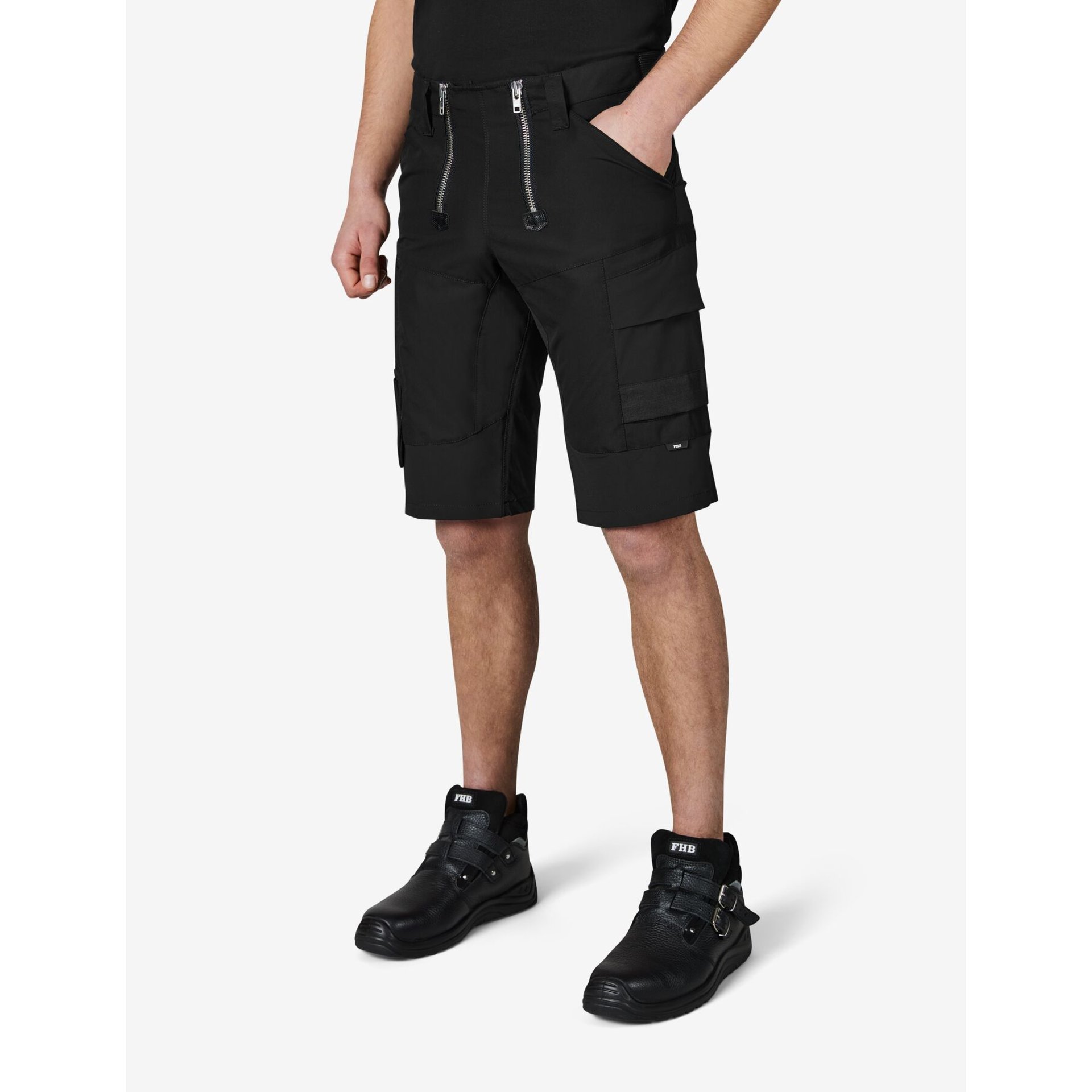 RENE Zunftbermuda leicht und elastisch schwarz 44