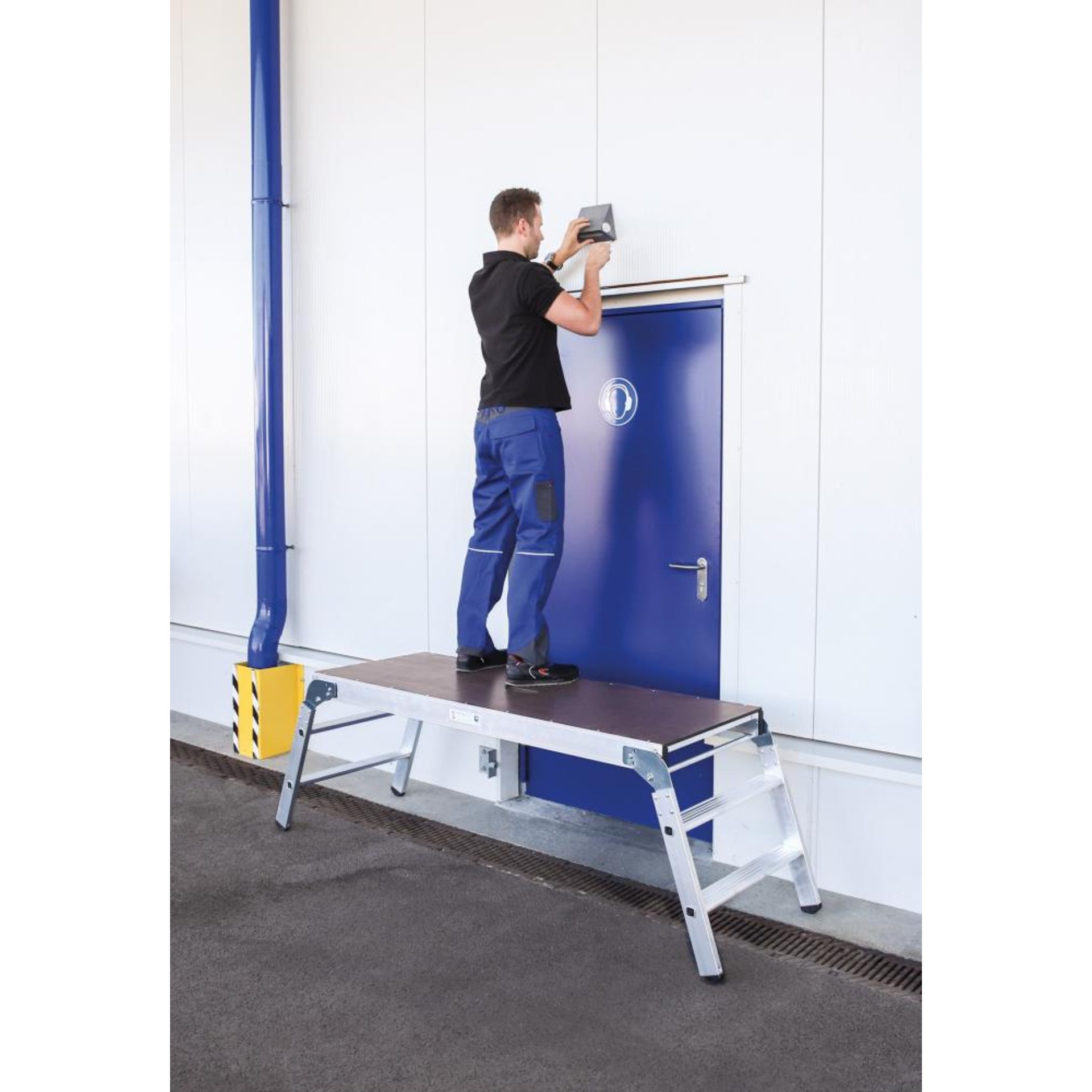 Alu-Arbeitsdiele Plattform B1700xT600 mm Plattformhöhe 0,69 m Arbeitshöhe bis 2,70 m