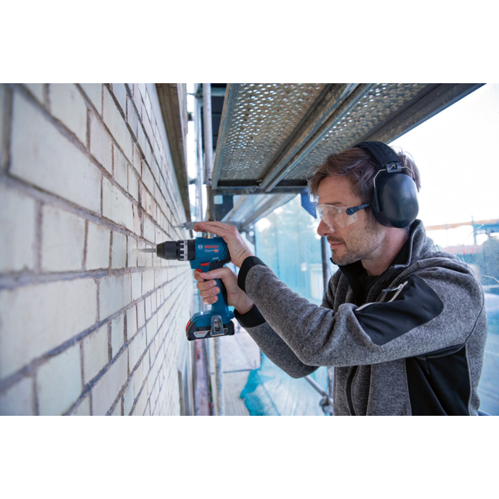Akku-Schlagbohrschauber GSB 18V-45 in L-BOXX