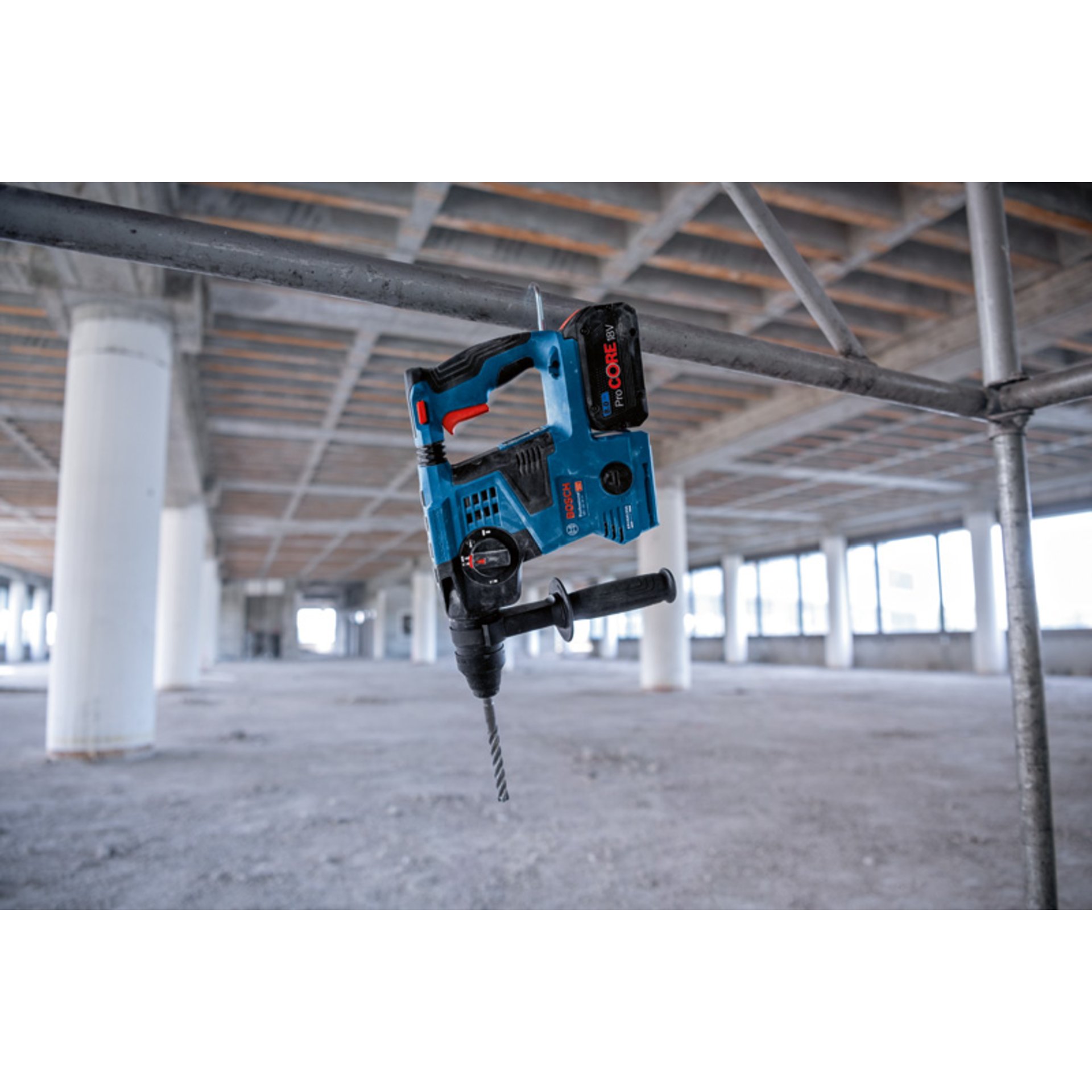 Akku-Bohrhammer mit SDS plus GBH 18V-28 CF in L-BOXX