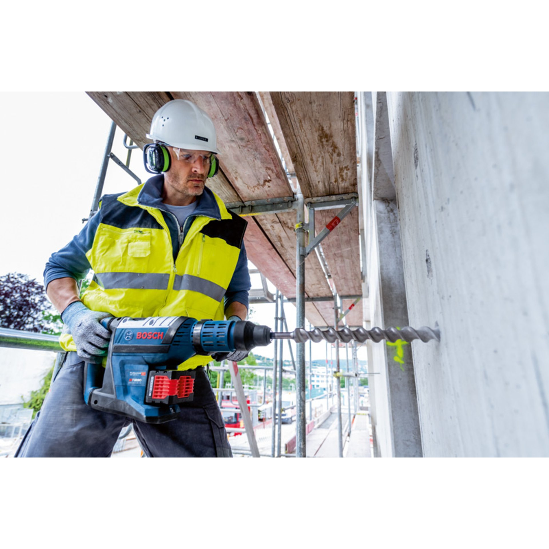 Akku-Bohrhammer BITURBO mit SDS max GBH 18V-45 C im Handwerkerkoffer