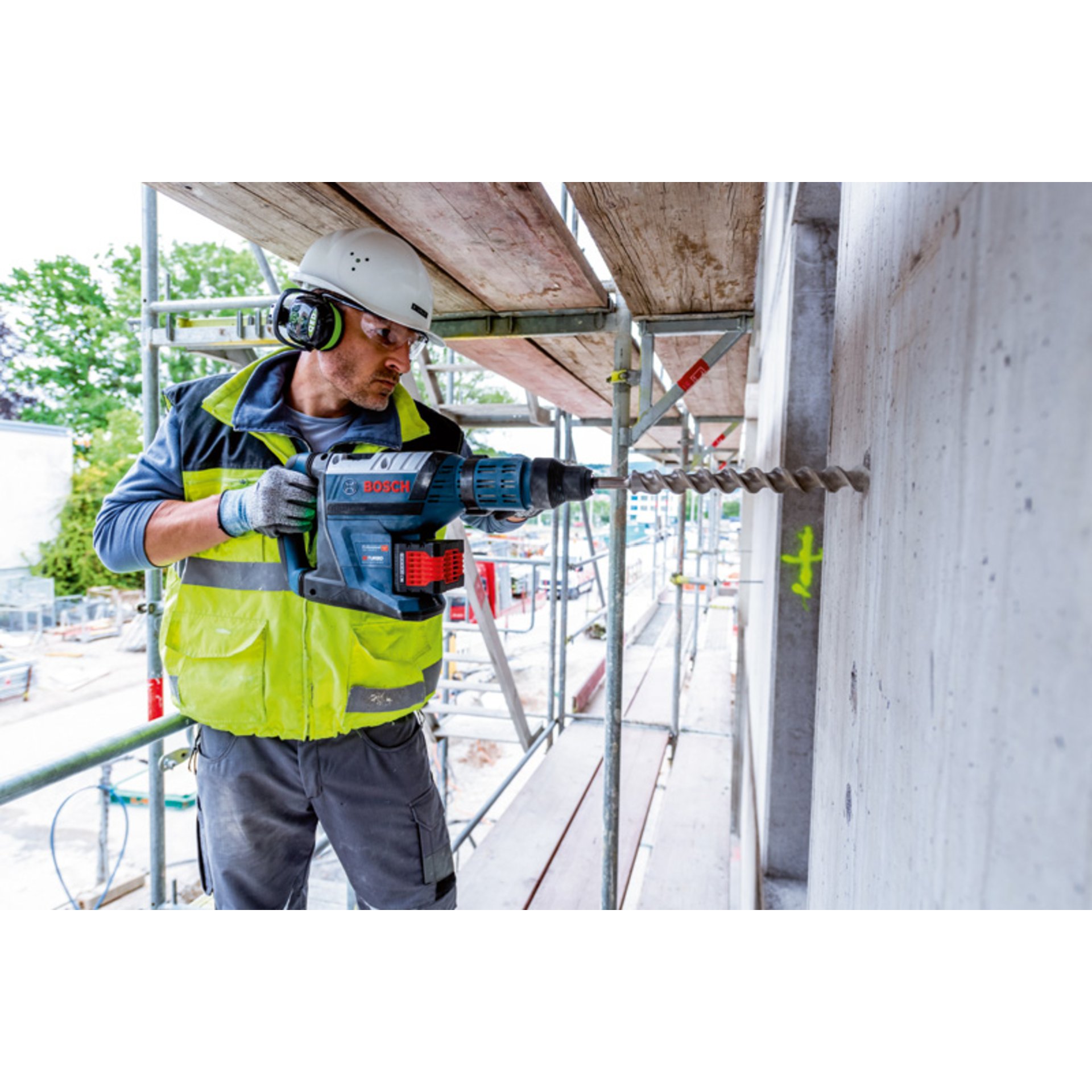 Akku-Bohrhammer BITURBO mit SDS max GBH 18V-45 C im Handwerkerkoffer