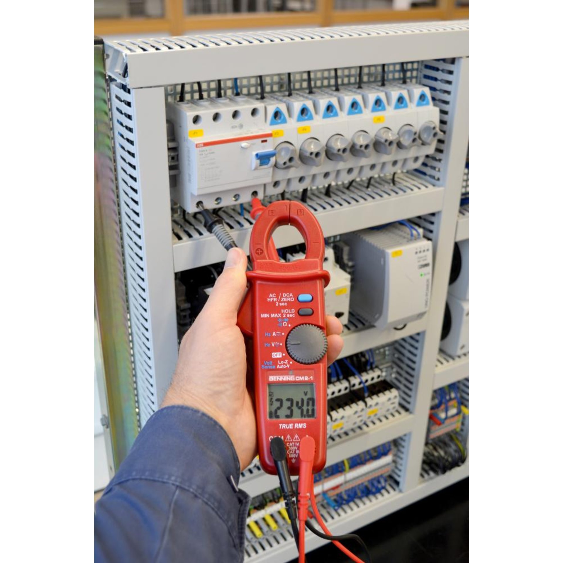 Digital-Stromzangen- Multimeter CM 2-1 Benning