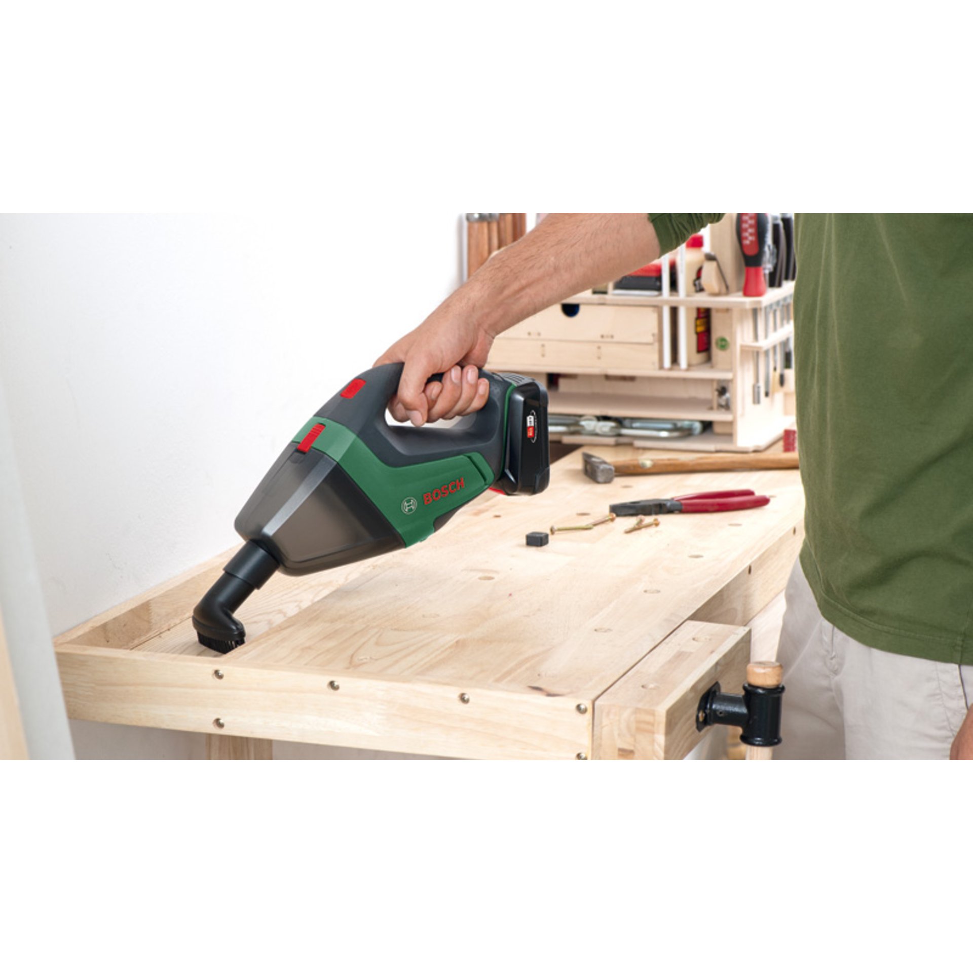 Akku-Sauger UniversalVac 18, 1 x Akku PBA 18V 2.5Ah, Ladegerät