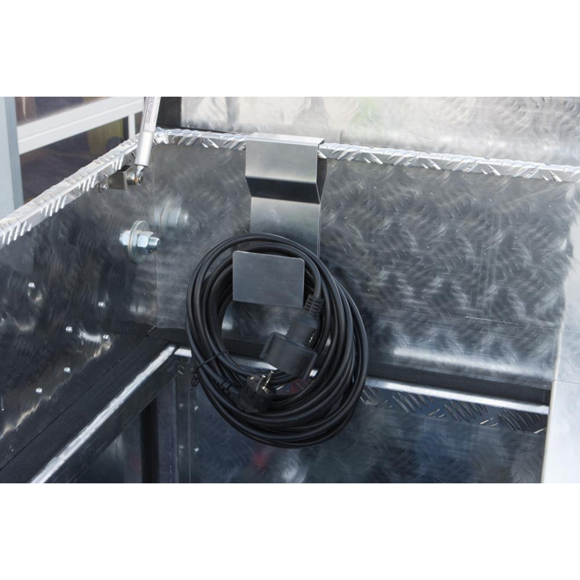 Individual-Box Set 1 B1700xT800xH850mm Volumen: 1028Liter