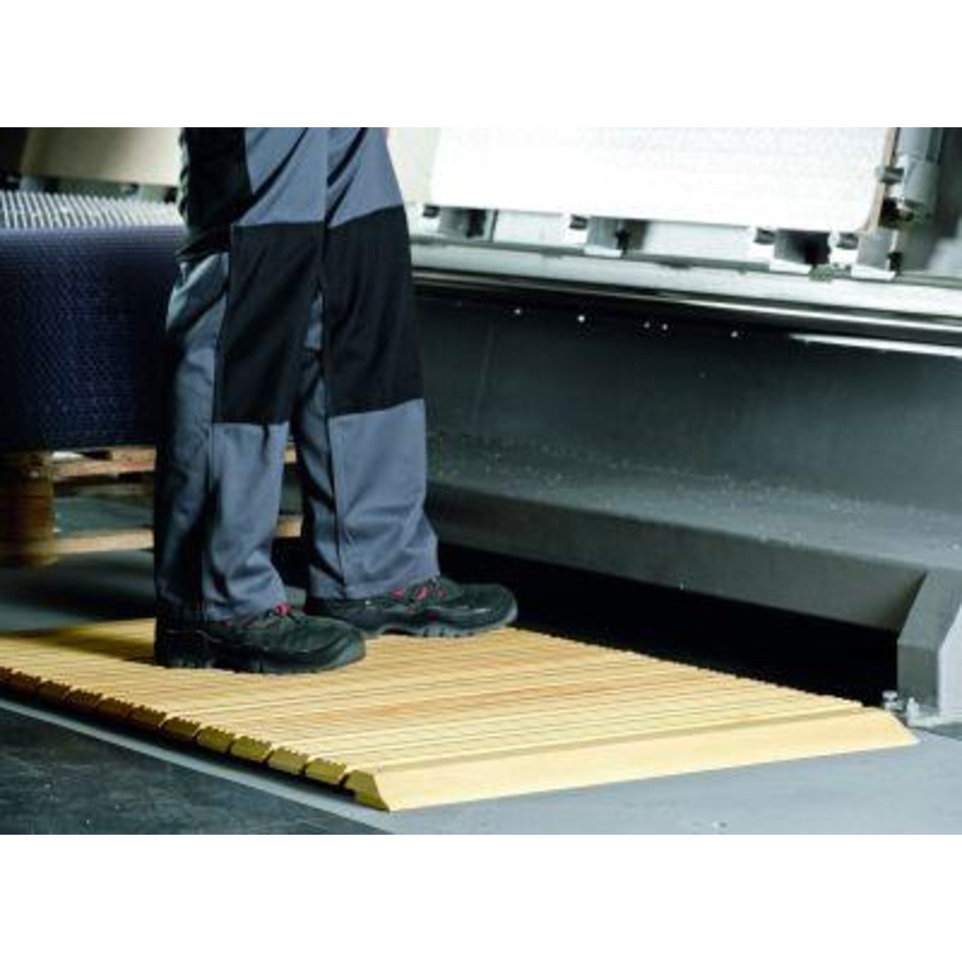Holzrost YOGA Typ B B100 cm x max.L 10 m Zuschnitt pro Laufmeter