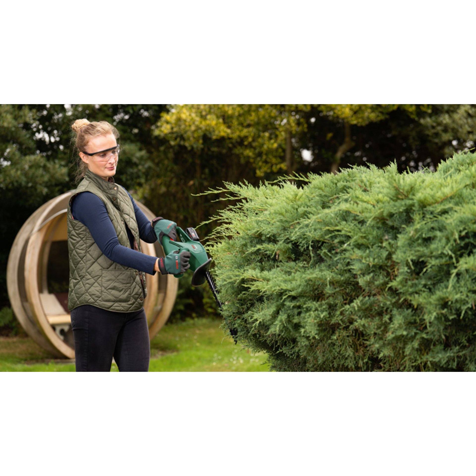 Akku-Heckenschere EasyHedgeCut 18V-44-11, 1 x Akku PBA 18V 2.0Ah