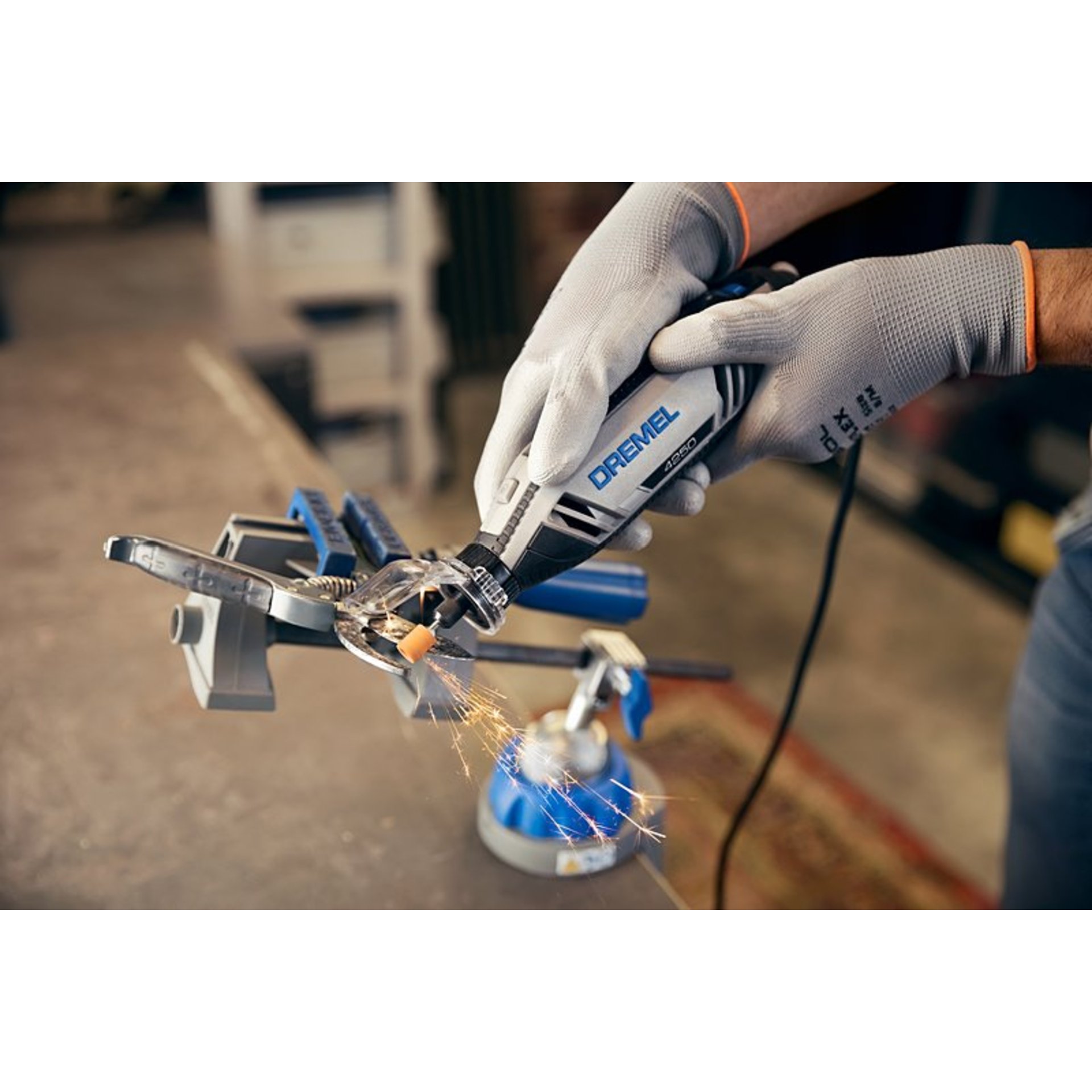 DREMEL® 4250, Multifunktionswerkzeug, 45 Zubehöre, 3 Vorsatzgeräte