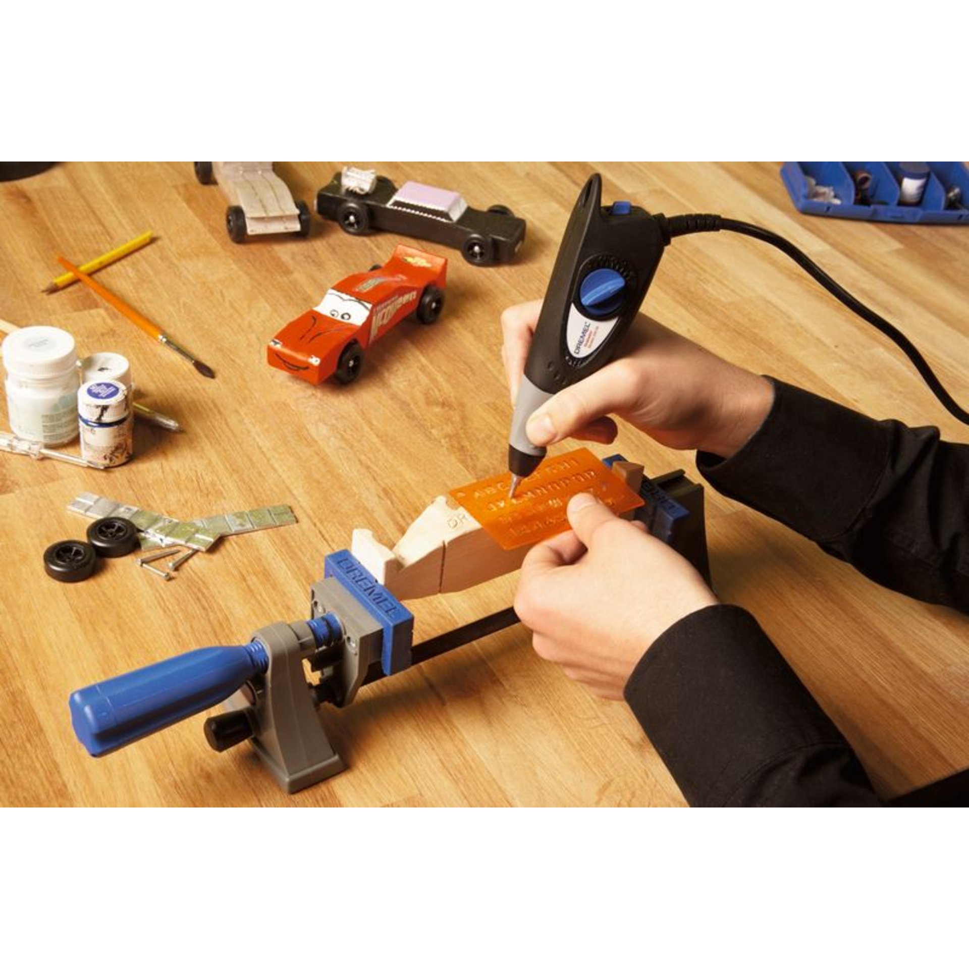 DREMEL® Gravierer 290-1 Kompaktwerkzeug (35 W) mit 1 Zubehör, 1 Schablone