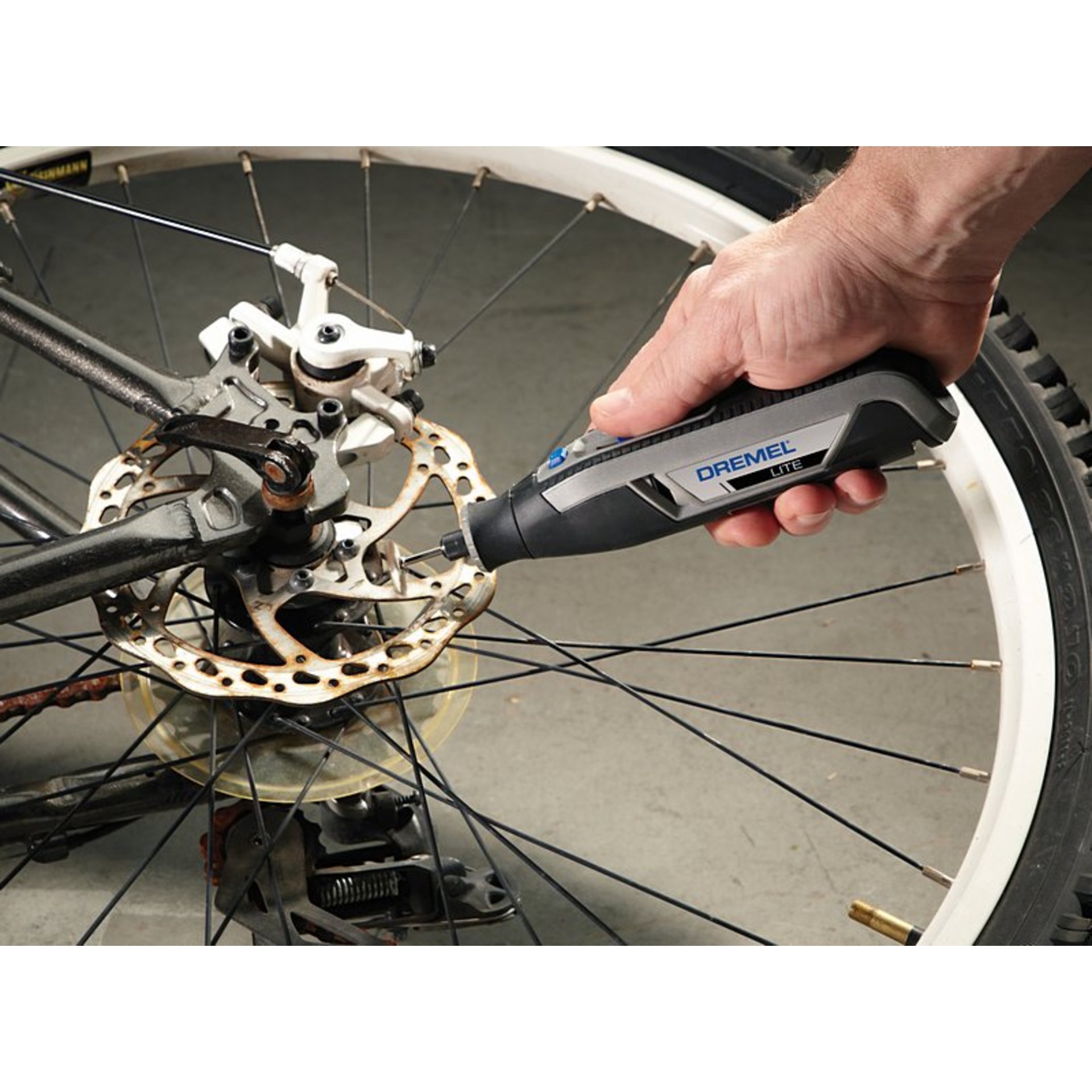 DREMEL® 7760-15 Akku-Multifunktionswerkzeug 3,6 V mit 15 Zubehöre