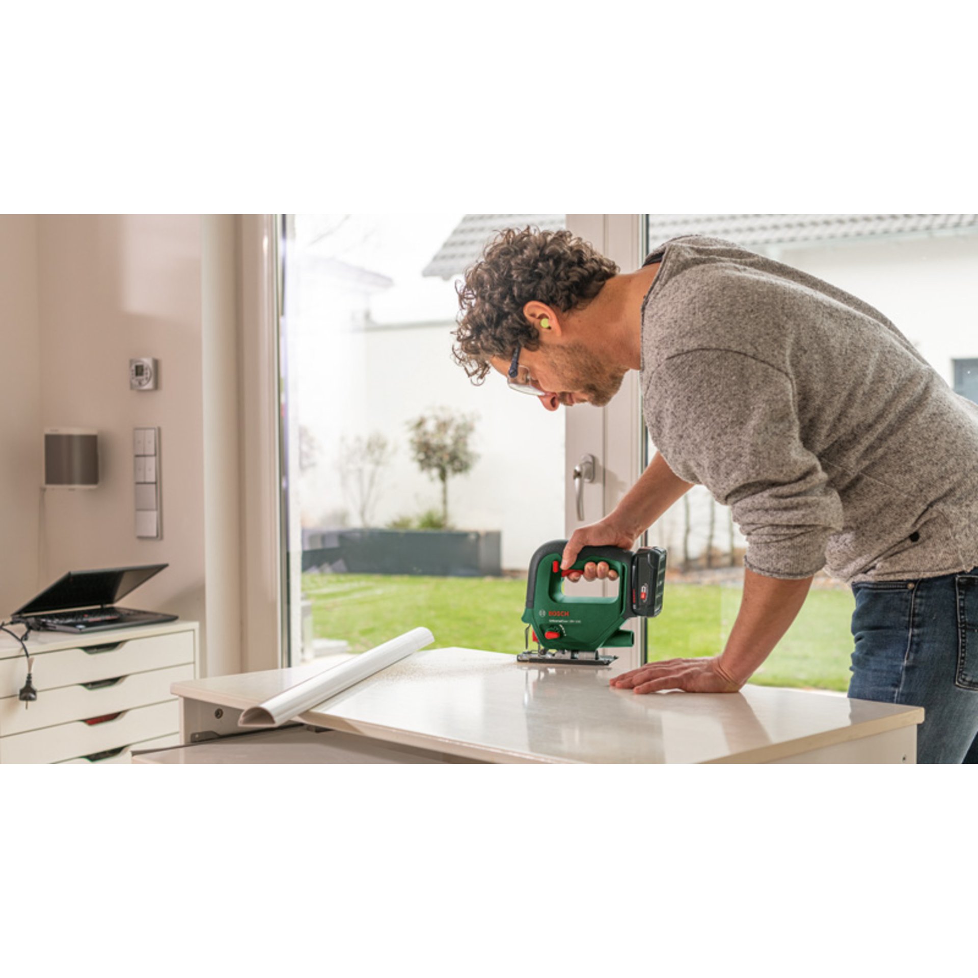 Akku-Stichsäge UniversalSaw 18V-100