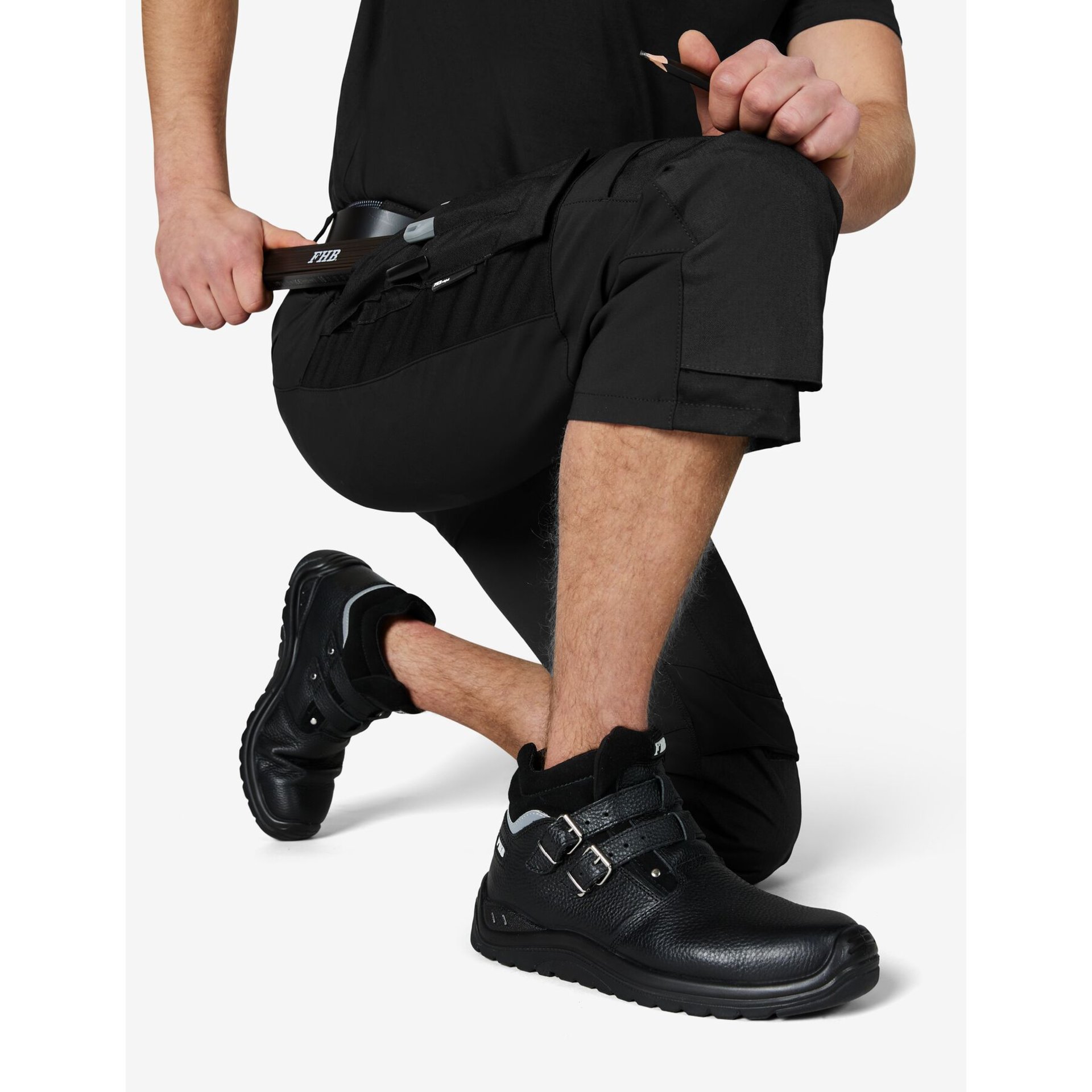 LOU Zunfthose Piratenform elastisch schwarz 56