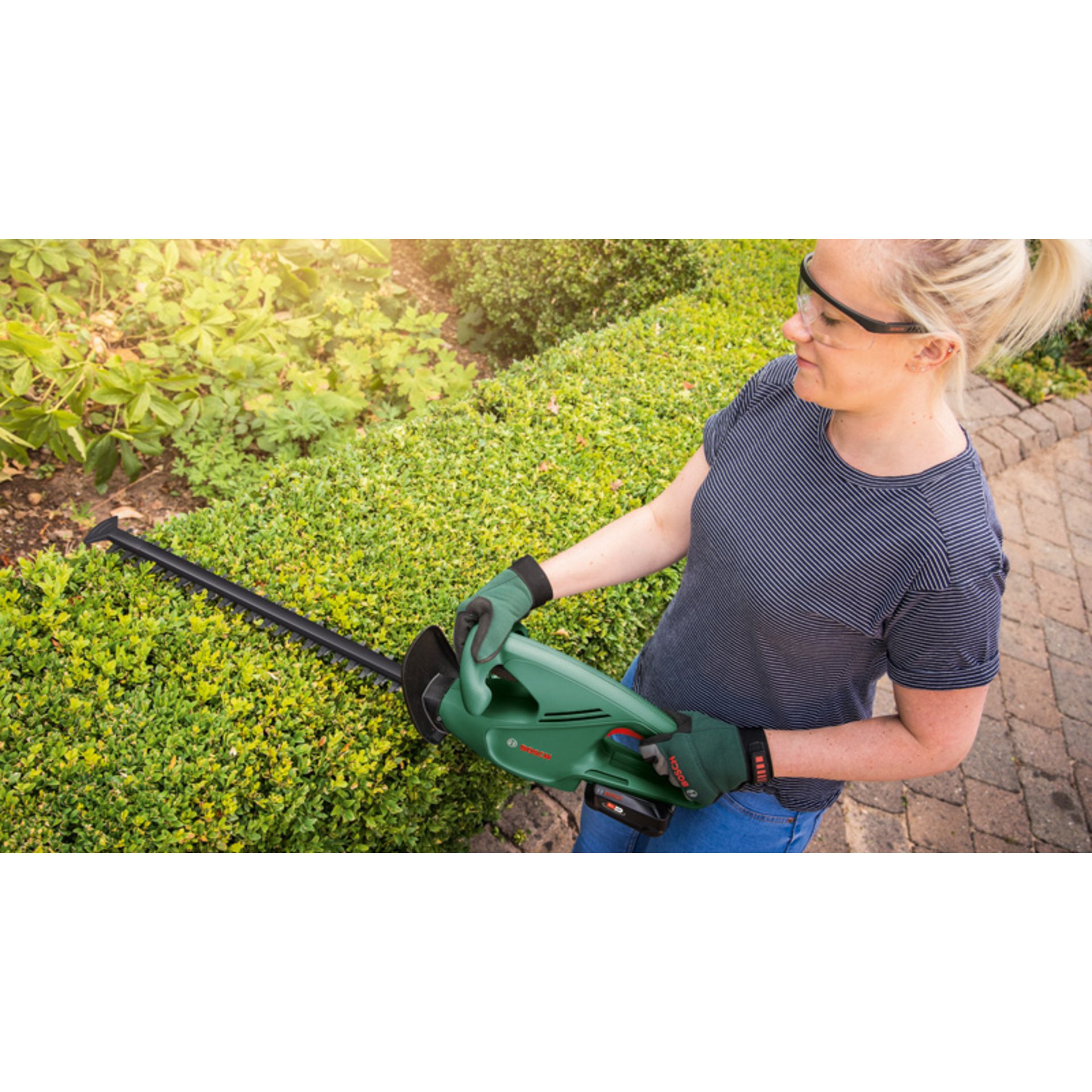 Akku-Heckenschere EasyHedgeCut 18-45, 1 x Akku PBA 18V 2.0Ah