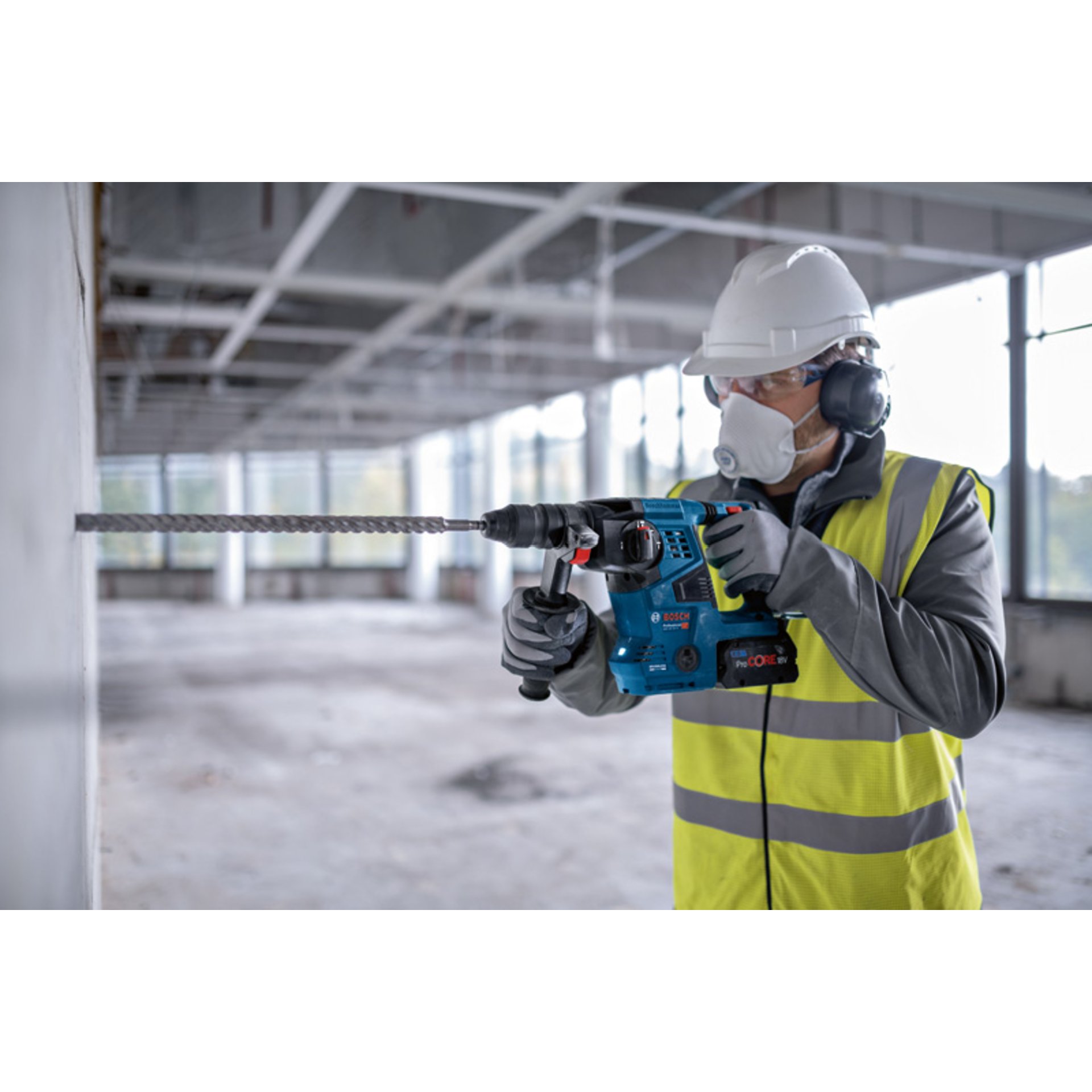 Akku-Bohrhammer mit SDS plus GBH 18V-28 CF in L-BOXX