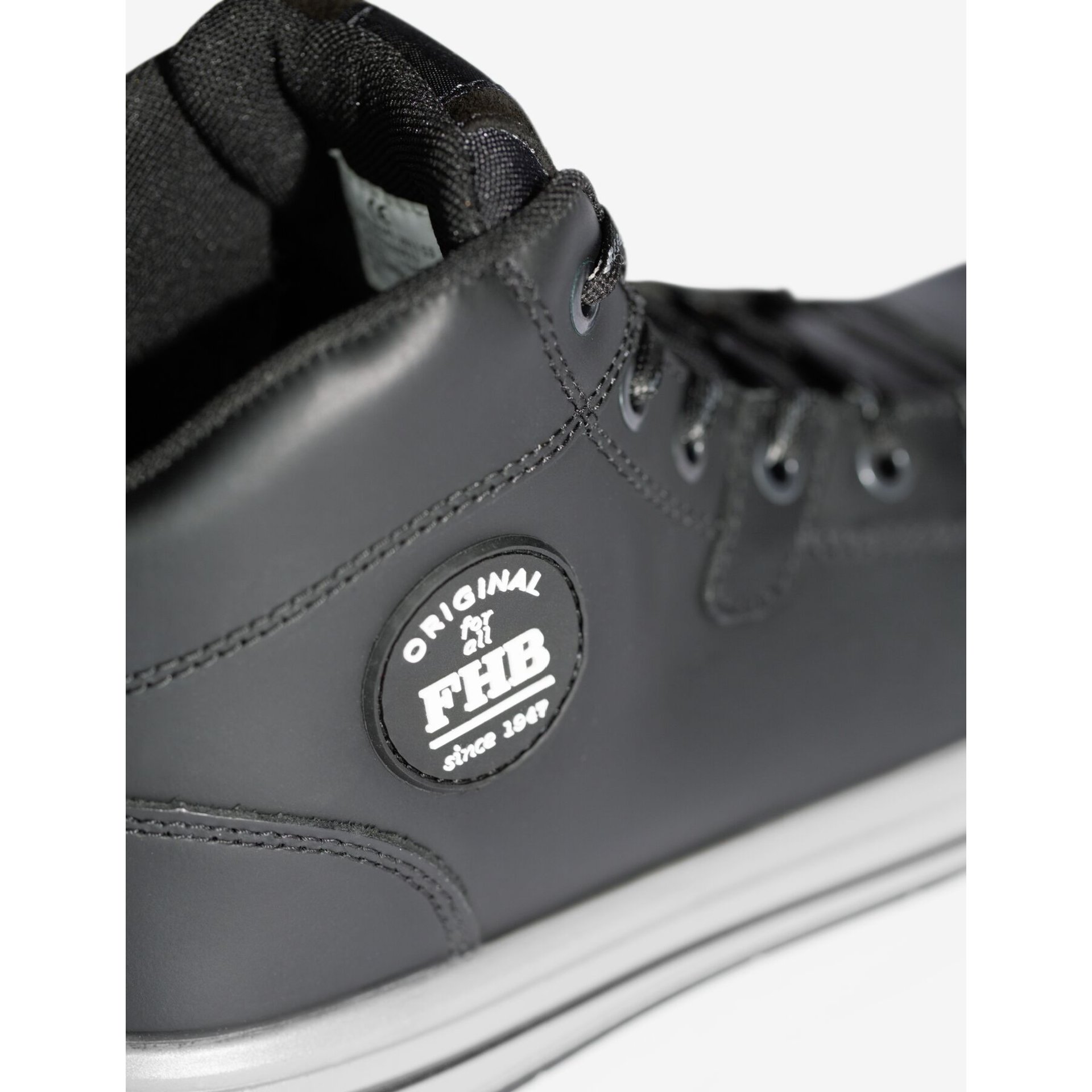 LINUS Sneaker hoch EN ISO 20345-S3 schwarz 44