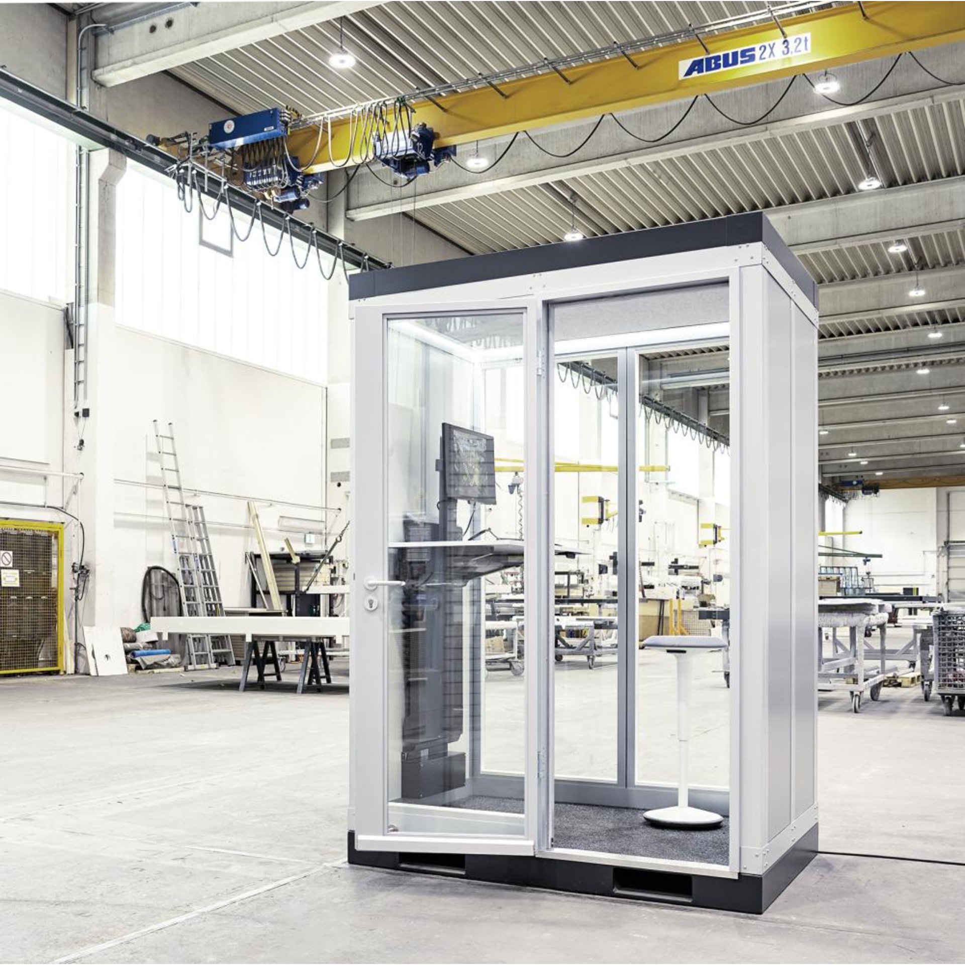 Meeting Point 1 B1188xT1148xH2830 mm RAL 9006 außen