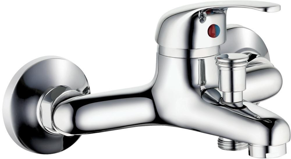 Wannenfül- und Brausearmatur Wannenfül- und Brausearmatur