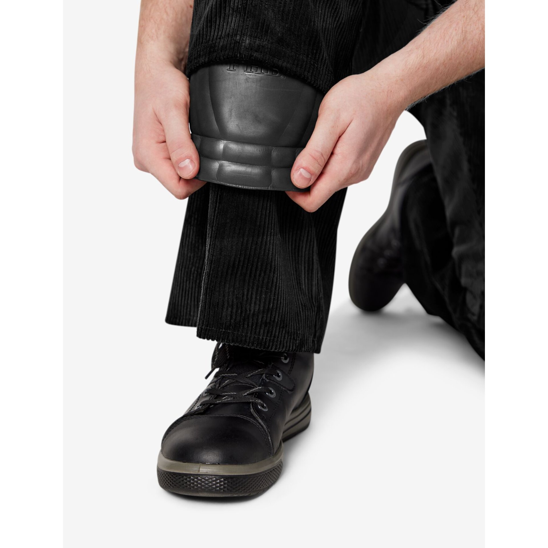 MIRKO Zunfthose Trenkercord schwarz 58